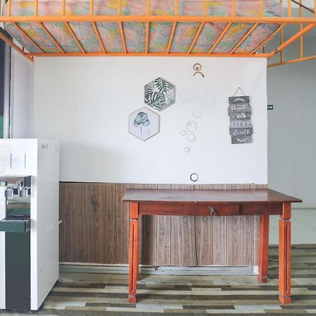 Oyo 90321 Hotel Bajet Sri Manal Tanah Merah  Ngoại thất bức ảnh
